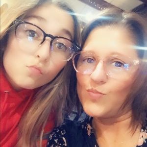 Meet your Posher, Mendy